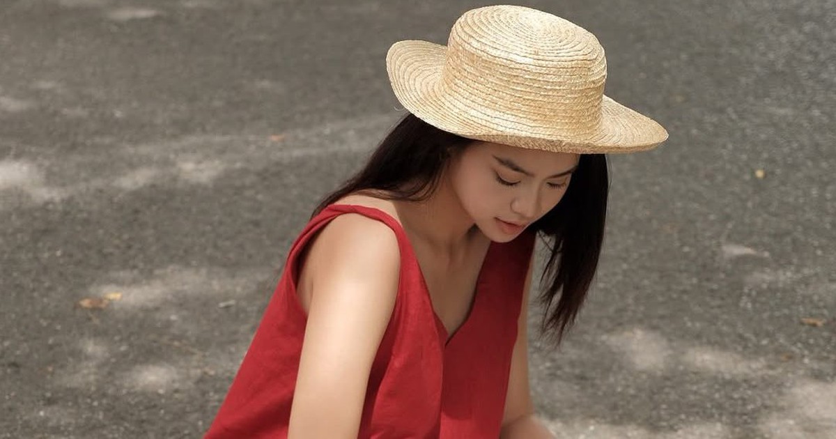 Váy suông, trang phục linen là xu hướng nổi bật mùa nắng