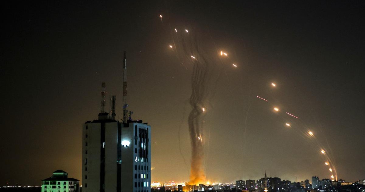 Uy danh Vòm Sắt của Israel có đứng vững trước mưa tên lửa Iran?