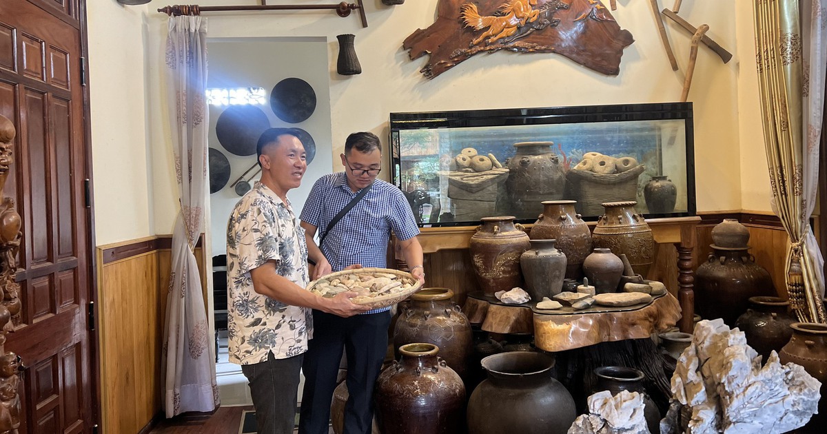 Kể chuyện Kon Tum bằng đồ cổ