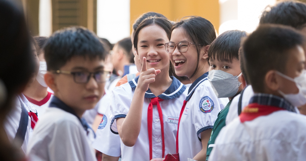 Tranh suất lớp 6 trường 'hot' nhất TP.HCM: Chọi cao kỷ lục, phụ huynh có 'căng'?