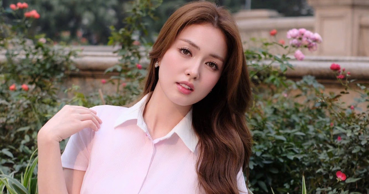 Mặc đẹp suốt mùa hè với váy sơ mi
