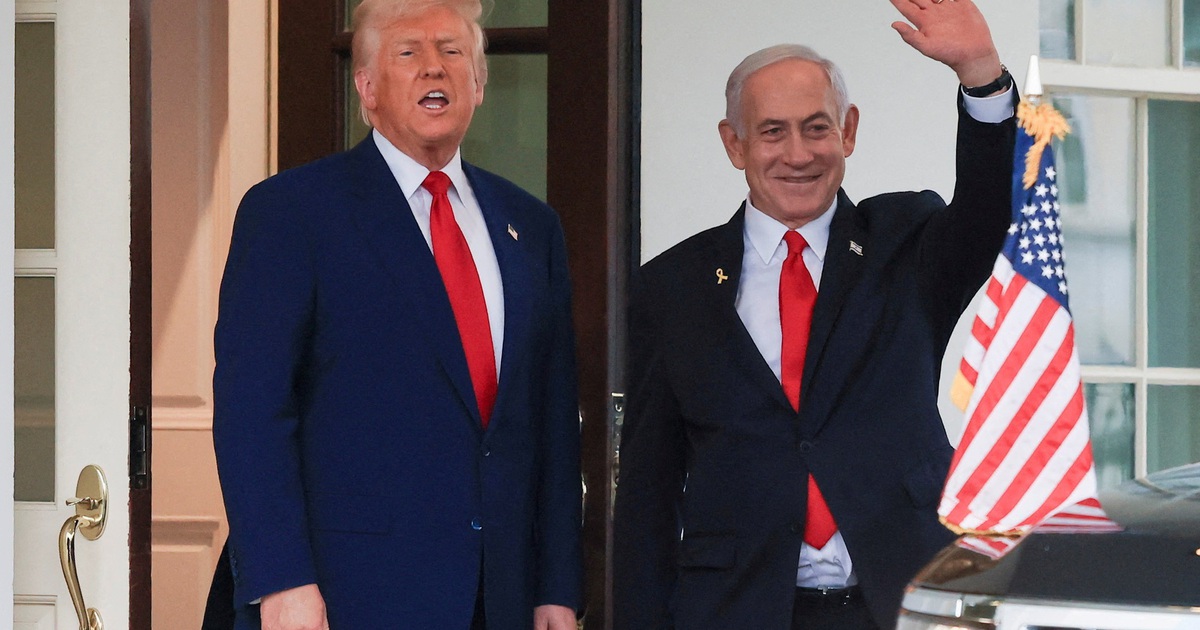 Ông Trump kêu gọi Iran 'đầu hàng vô điều kiện', lãnh tụ Iran đăng 'trận chiến bắt đầu'