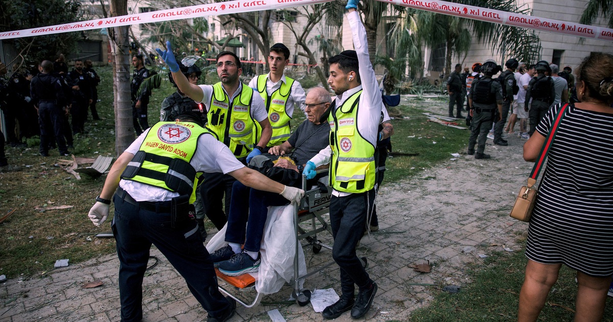 Đại sứ quán Việt Nam khuyến cáo công dân rời Israel qua đường bộ