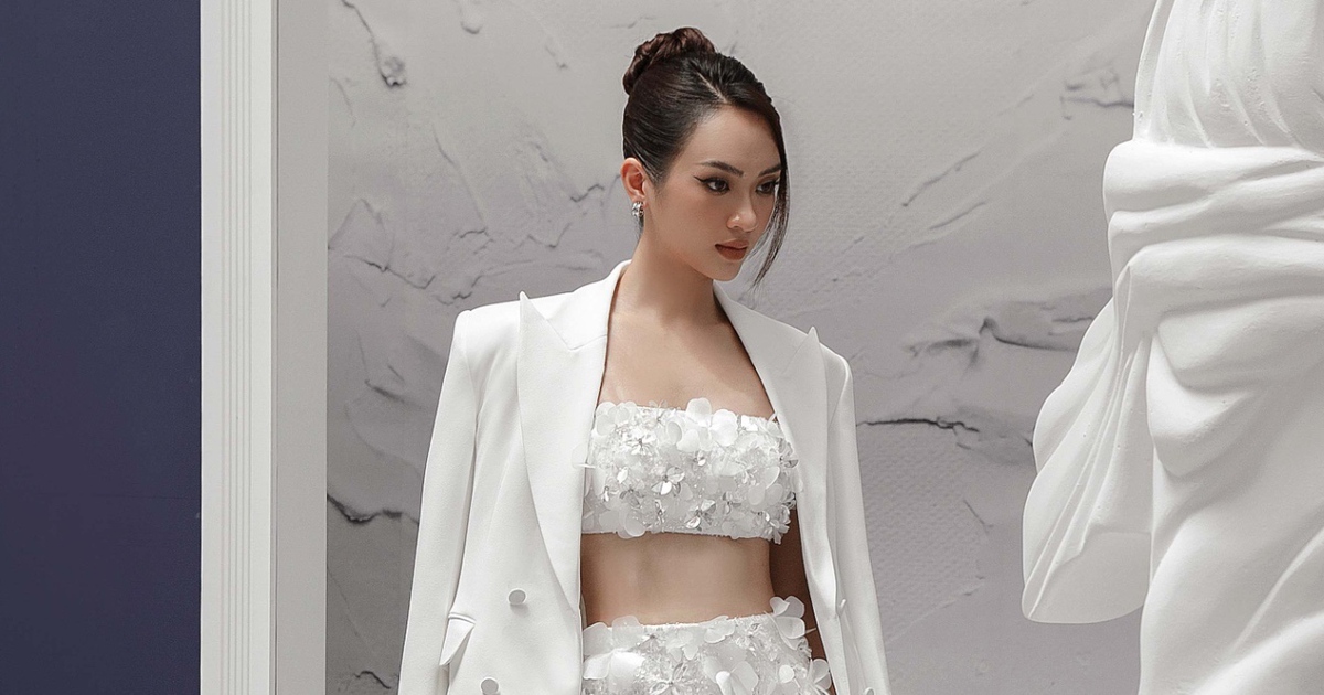 Áo vest công sở mang lại sự tinh tế cho cô nàng thanh lịch