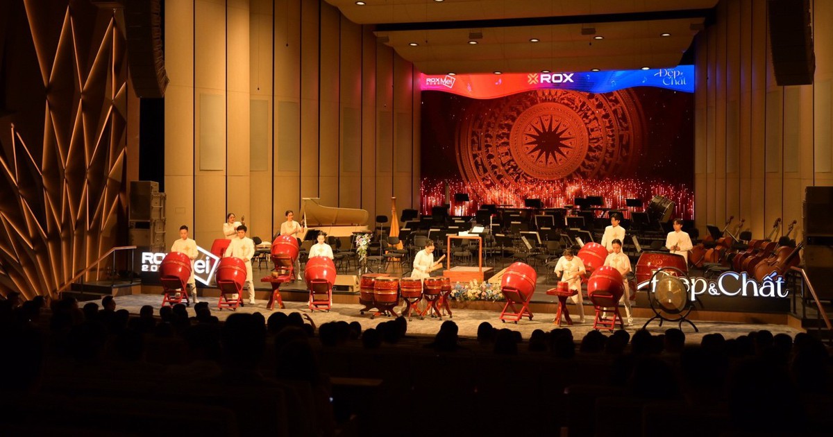Gala 'Đẹp và Chất' - món quà tinh thần ý nghĩa của ROX Group