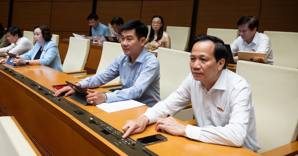 Quốc hội 'chốt' giảm thuế VAT 2% đến hết 2026