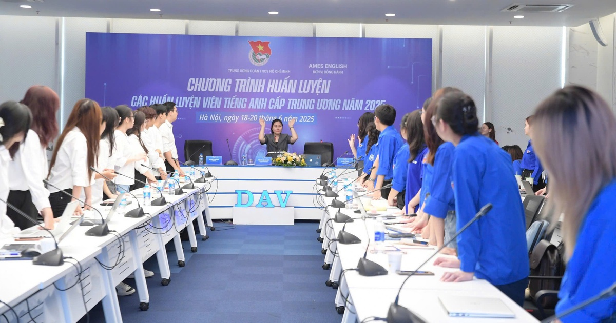 Huấn luyện tình nguyện viên dạy tiếng Anh miễn phí dịp hè