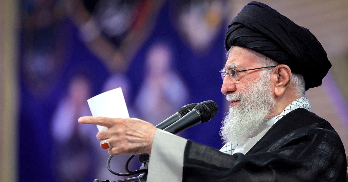 Đội ngũ quanh lãnh tụ Iran suy giảm sau đòn tấn công của Israel