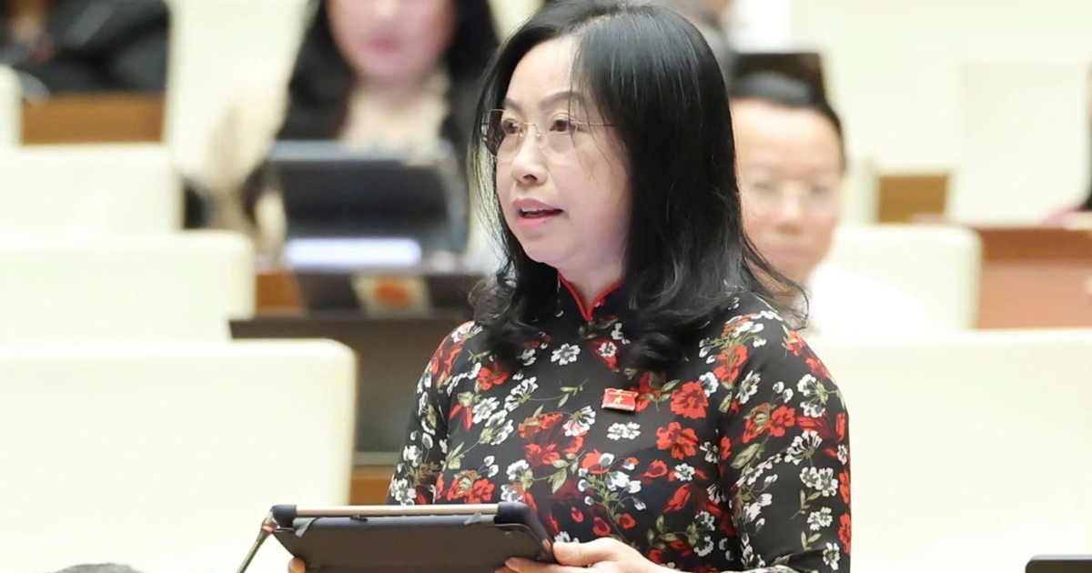 Giá điện tăng 4 lần, lương mới tăng 1 lần, người lao động 'chật vật'