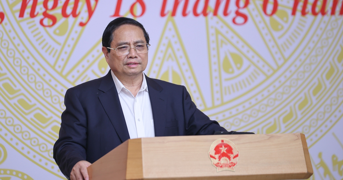 Thủ tướng: Tiến tới thi tốt nghiệp THPT trên máy tính