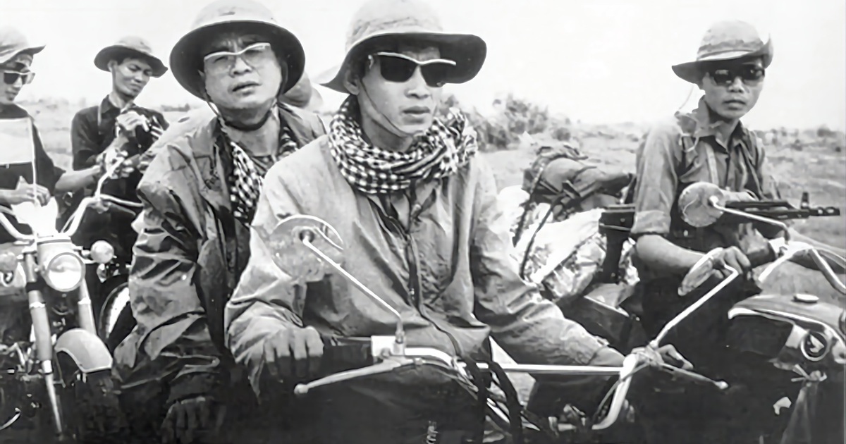 Làm báo trong rừng