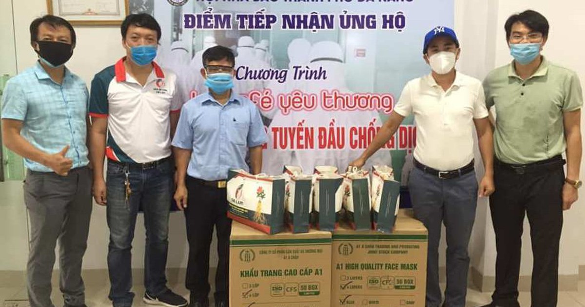 Ấm lòng suất cơm mùa dịch