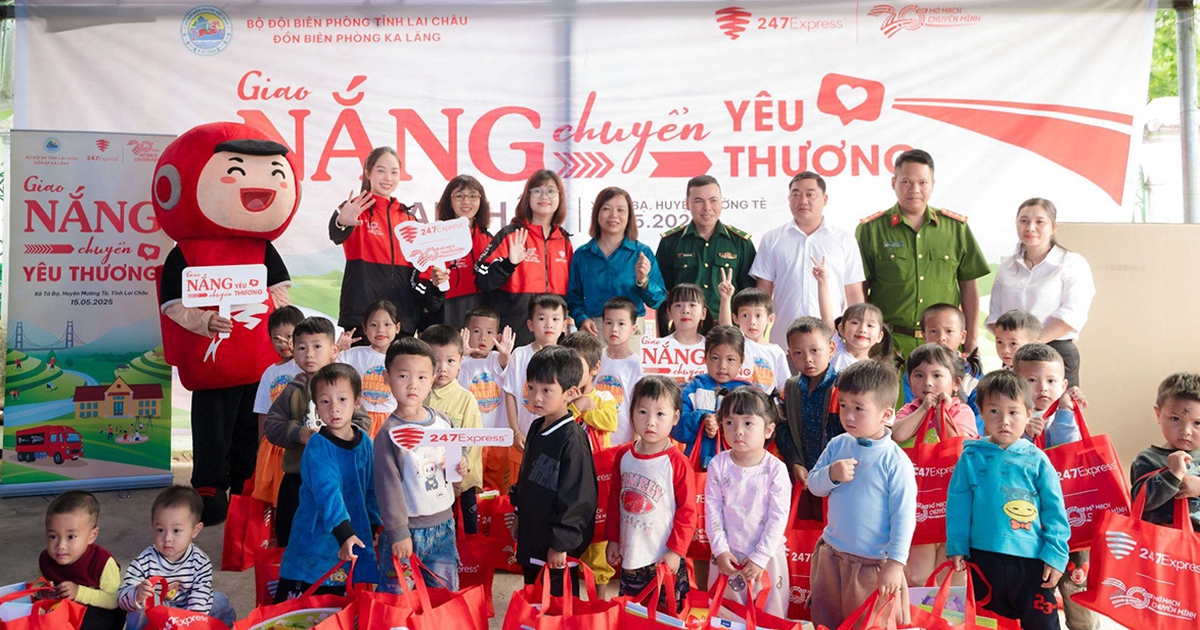 ‘Con không còn chơi đất, chơi sỏi, giờ đã có đu quay ở trường con rồi’