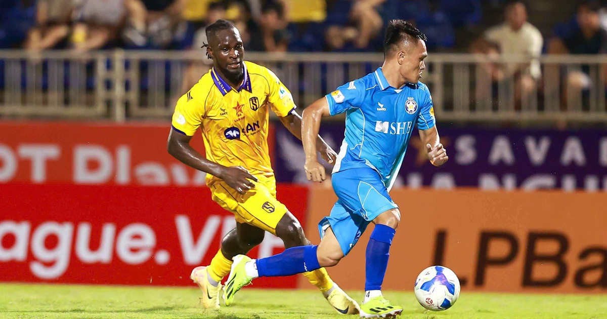 V-League vòng ‘hồi hộp’: Sóng gió miền Trung, khó lường cuộc chiến tay ba
