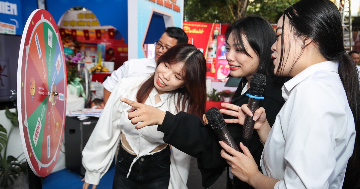 Tạo hành lang pháp lý cho báo chí phát triển