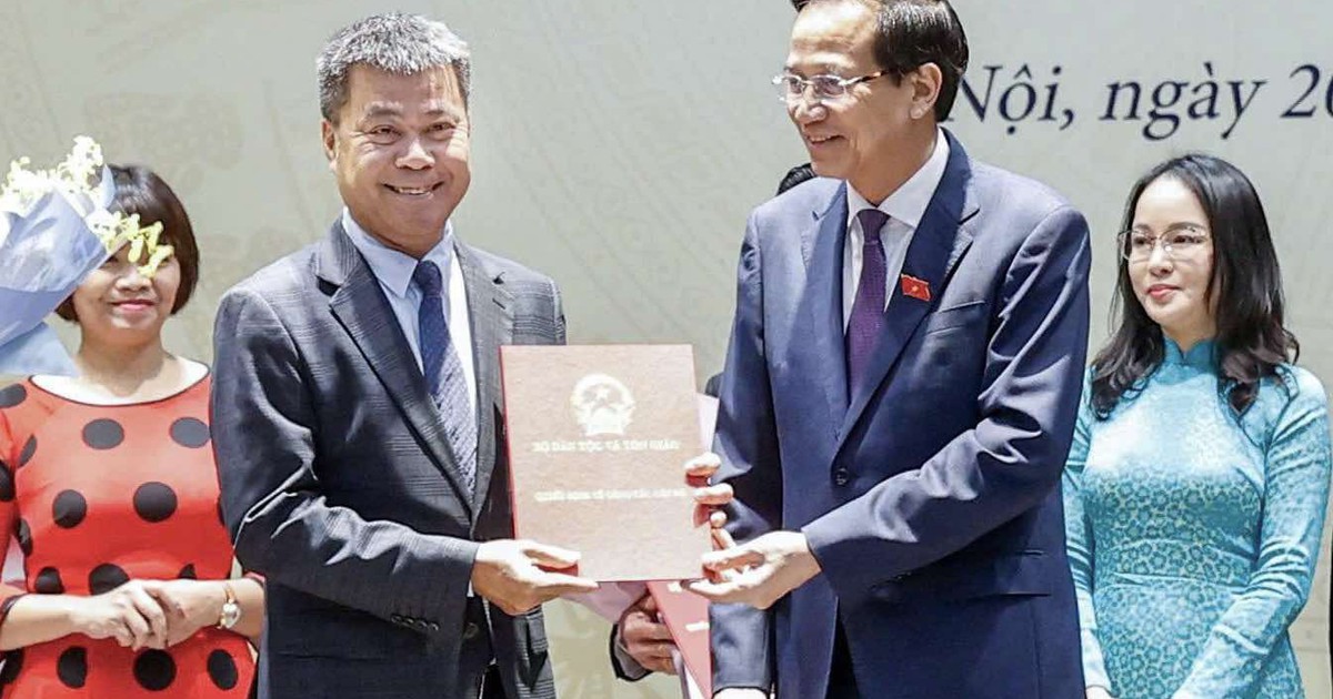 Ông Nguyễn Văn Bá làm Tổng biên tập Báo VietNamNet thuộc Bộ Dân tộc và Tôn giáo