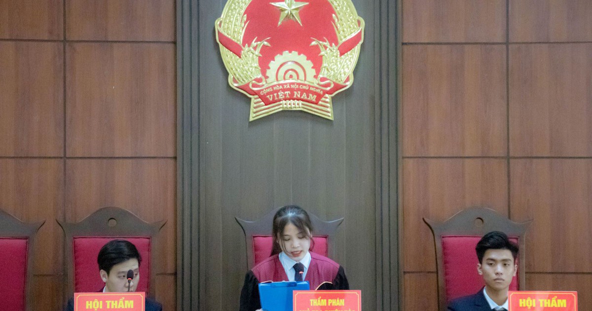 Nhiều ứng viên nghề luật ngỡ ngàng khi được hỏi có chịu khó không?
