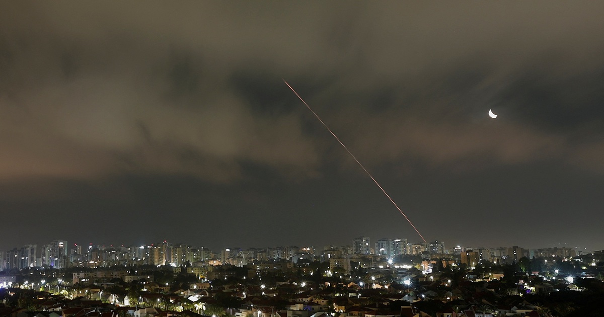 Israel tốn tiền 'khủng' mỗi ngày cho việc đánh chặn tên lửa Iran?