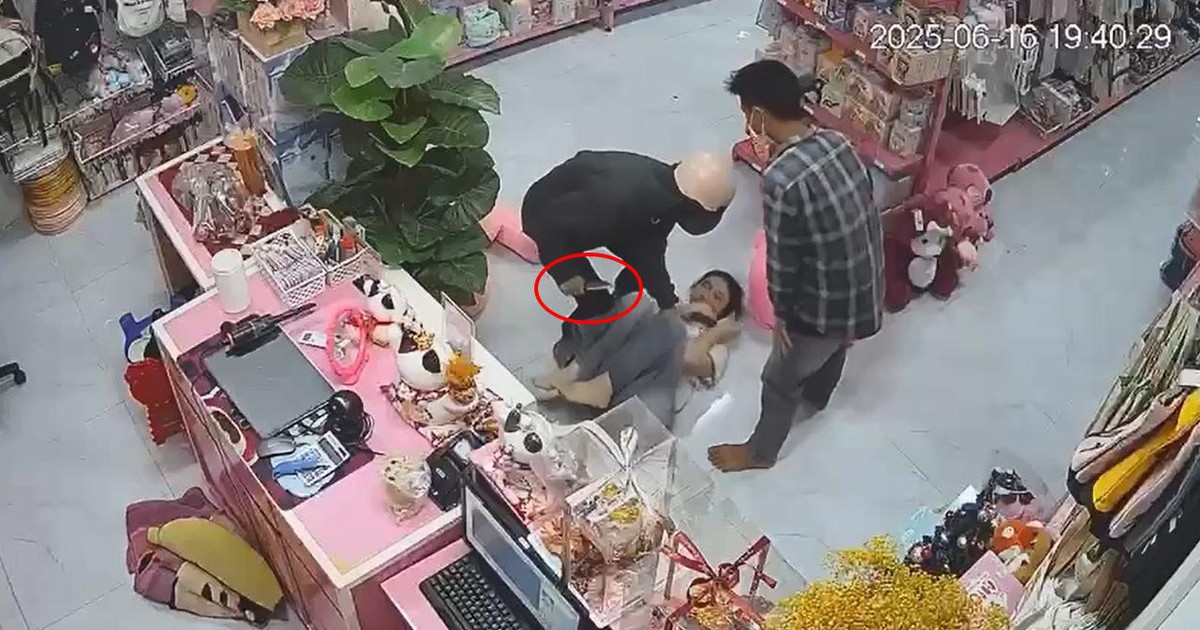 Bình Phước: Bắt giữ 2 nghi phạm cướp tài sản ở cửa hàng quà tặng