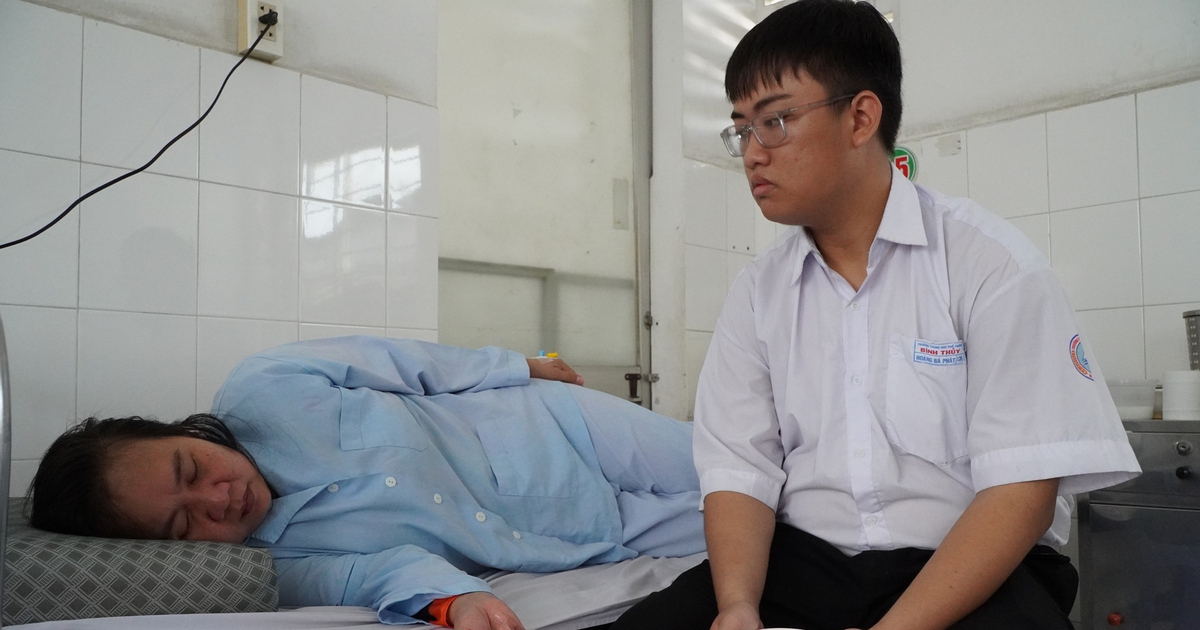 Cậu học trò lo 'đứt gánh' vào đại học vì gia đình khốn khó