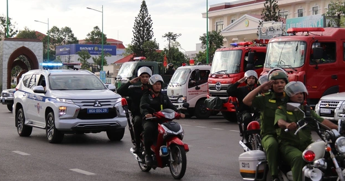 Bình Thuận: Công bố 45 trưởng công an xã, phường, đặc khu