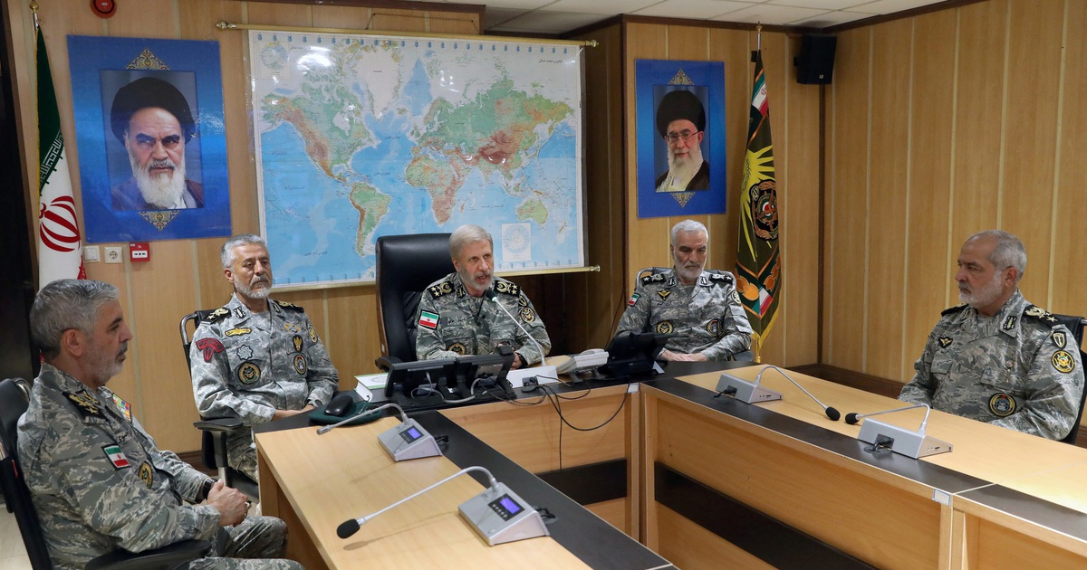 Israel tập kích trụ sở IRGC và cơ sở hạt nhân Fordow của Iran