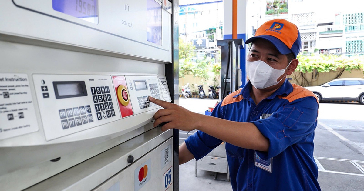 Giá xăng áp lực tăng vì chiến sự Trung Đông