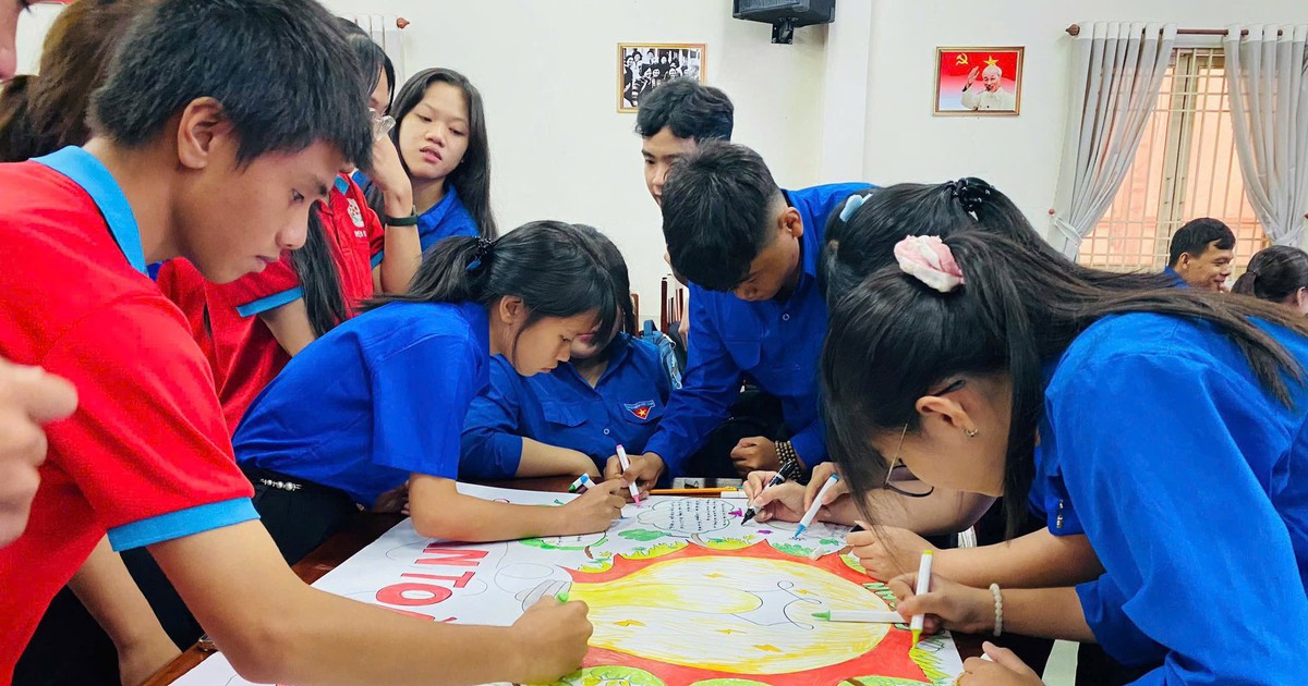 Nhớ tiết kiệm điện 'mọi lúc mọi nơi'