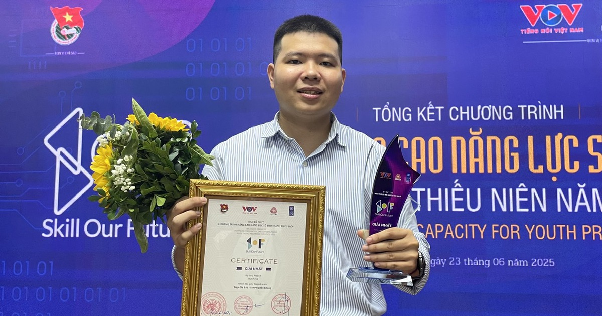 Mày mò sáng tạo ra AI tư vấn tâm lý, nam sinh thắng lớn