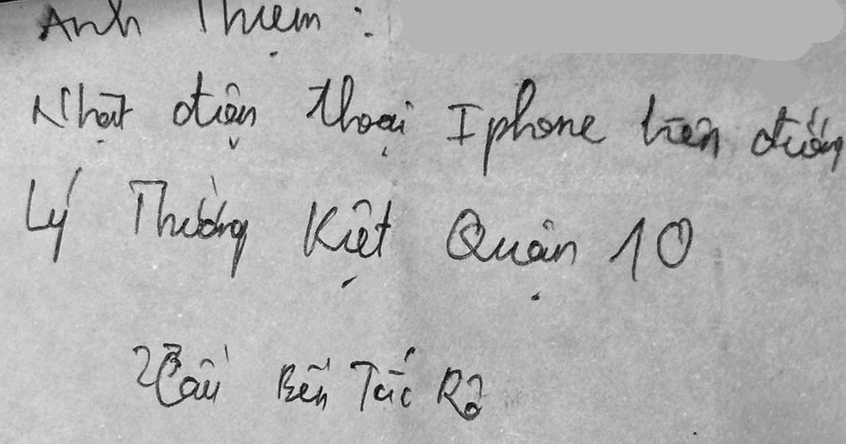 Cô gái mất điện thoại giữa trời mưa, không ngờ nhận lại theo cách đặc biệt