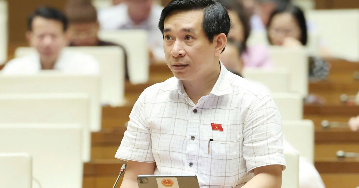 Đại biểu Quốc hội hiến kế nhập làn xe theo kiểu 'dây kéo áo' tránh ùn tắc