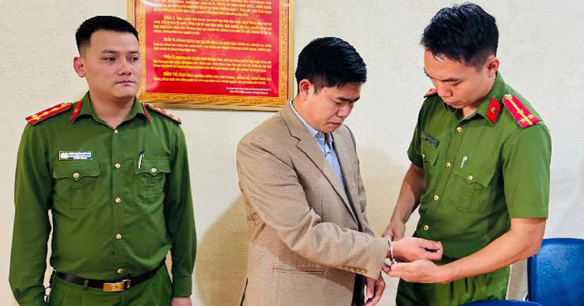 Hiệu trưởng lĩnh án tù 3 năm rưỡi trong vụ học sinh ăn mì gói chan cơm