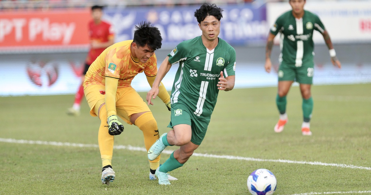 Trận play-off giành vé V-League: Màn tái ngộ buồn vui lẫn lộn của những người hùng Thường Châu