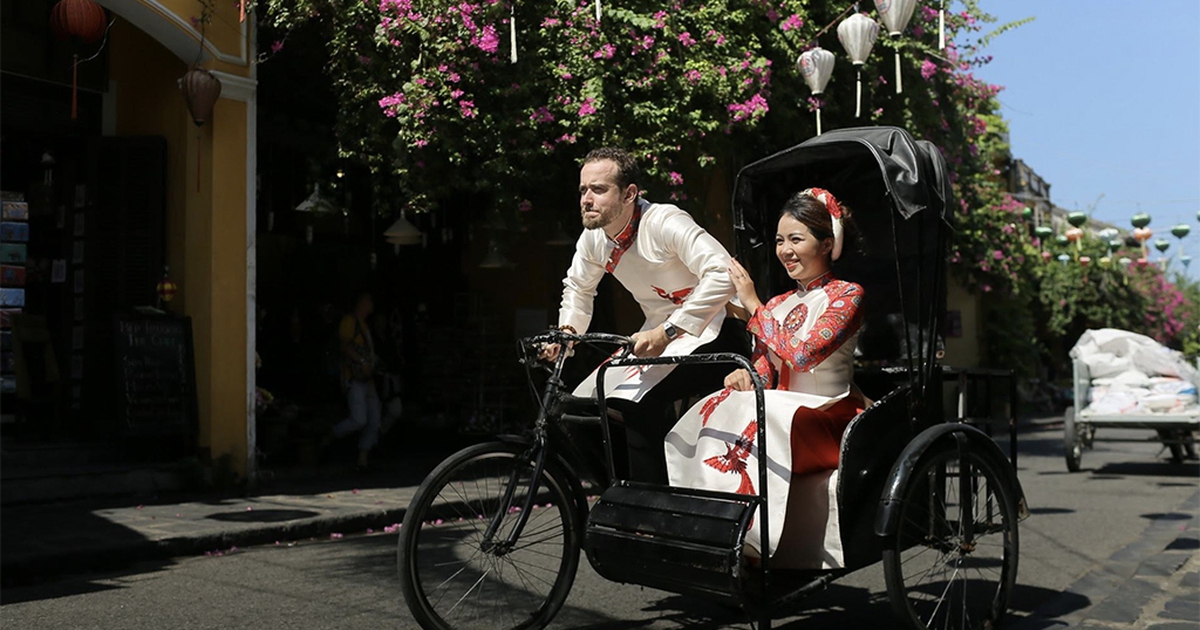 Anh Tây nói giọng Quảng Nam 'như gió' và chuyện bất ngờ phía sau