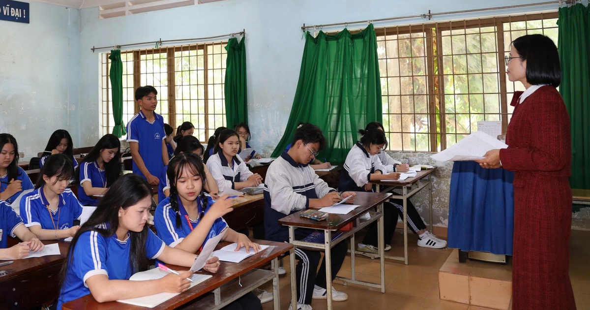 Thi tốt nghiệp THPT 2025: Nhiều hoạt động hỗ trợ thí sinh đồng bào dân tộc