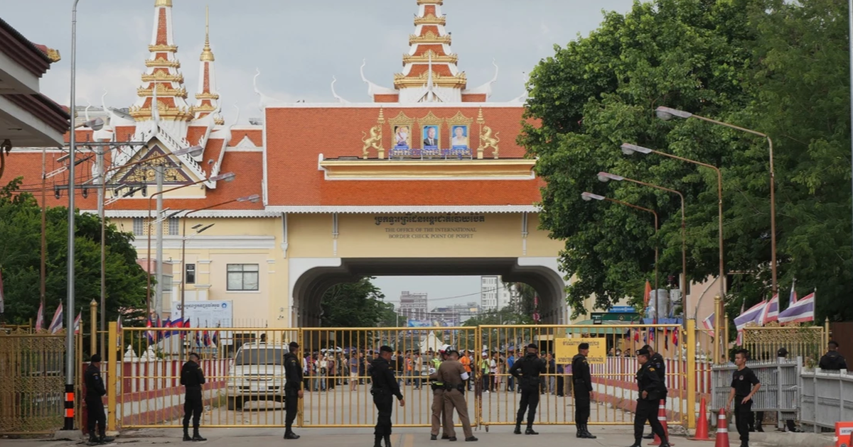 Quân đội Thái Lan đóng biên, Thủ tướng Campuchia đáp trả