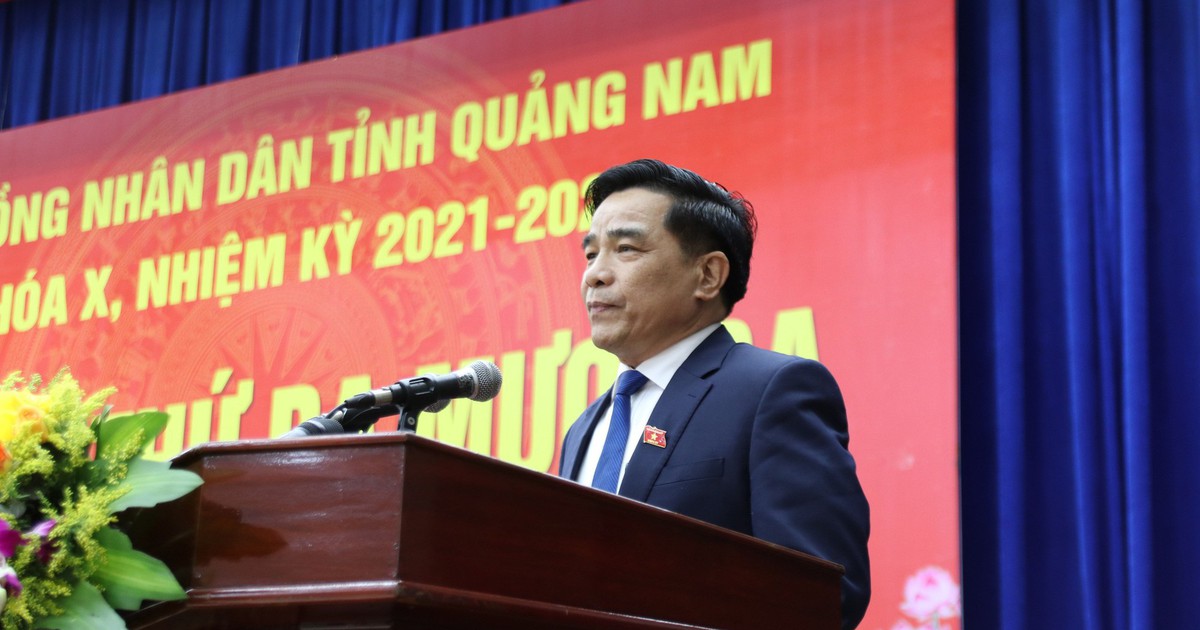 Chủ tịch UBND Quảng Nam Lê Văn Dũng nghỉ hưu trước 3 năm 6 tháng