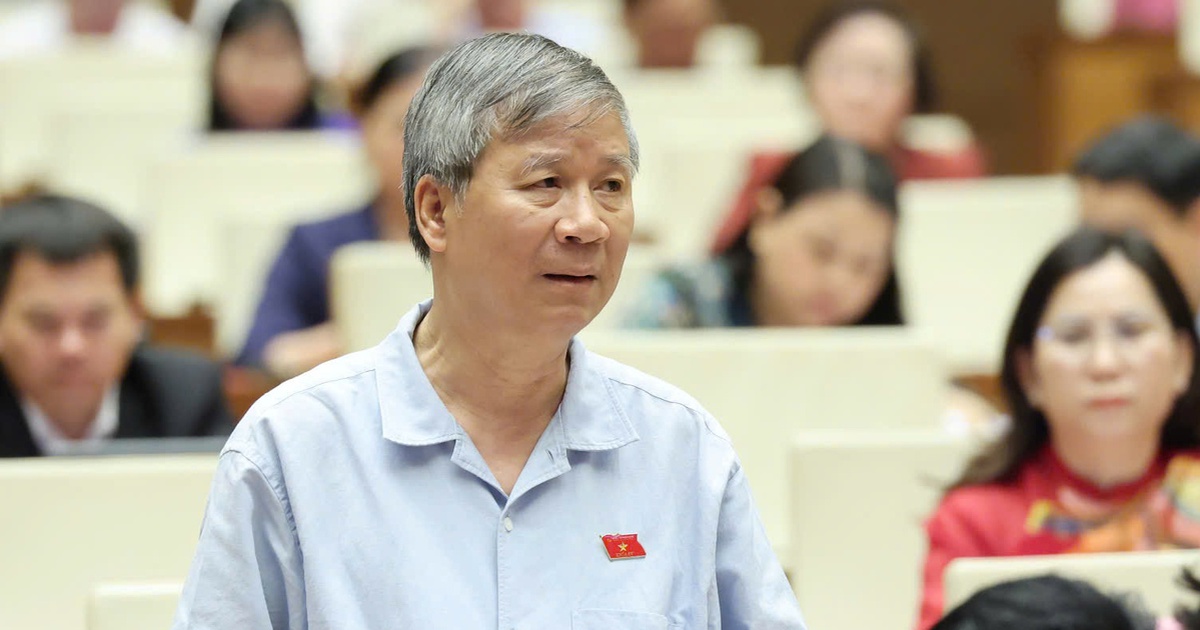 'Thi cấp 1, cấp 2 rất khó nhưng thi lên thạc sĩ, tiến sĩ lại dễ?'