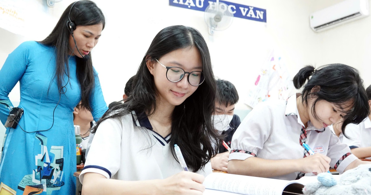 Thi tốt nghiệp THPT 2025: 4 chú ý khi làm bài môn văn