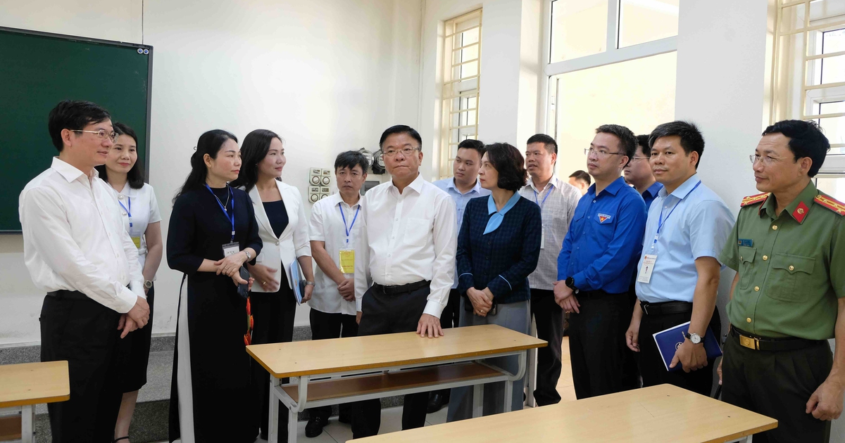 Phó thủ tướng Lê Thành Long kiểm tra chuẩn bị thi tại Quảng Ninh