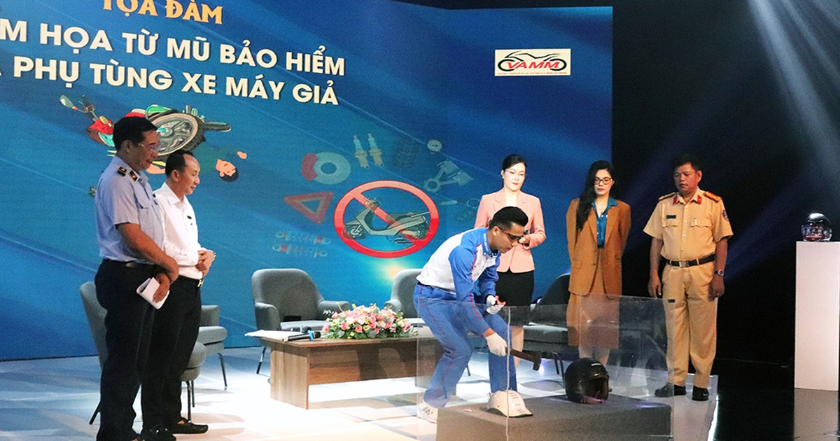 Hiểm họa chết người khi thay phụ tùng nhái, đội mũ bảo hiểm giả