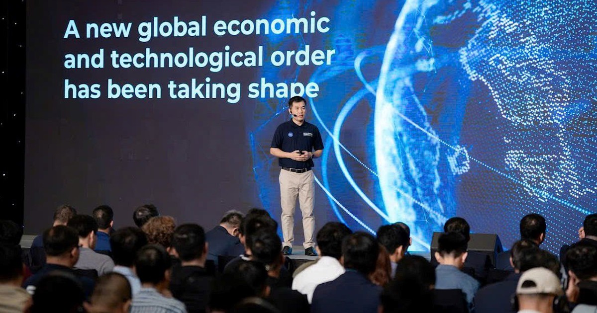 DCCI Summit 2025 TP.HCM: Tiên phong hạ tầng số cho tăng trưởng xanh