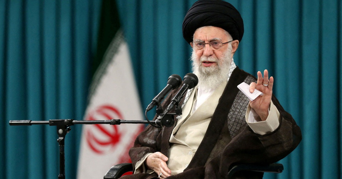 Israel nói lãnh tụ tối cao Iran tránh được ám sát nhờ xuống boong ke ngầm