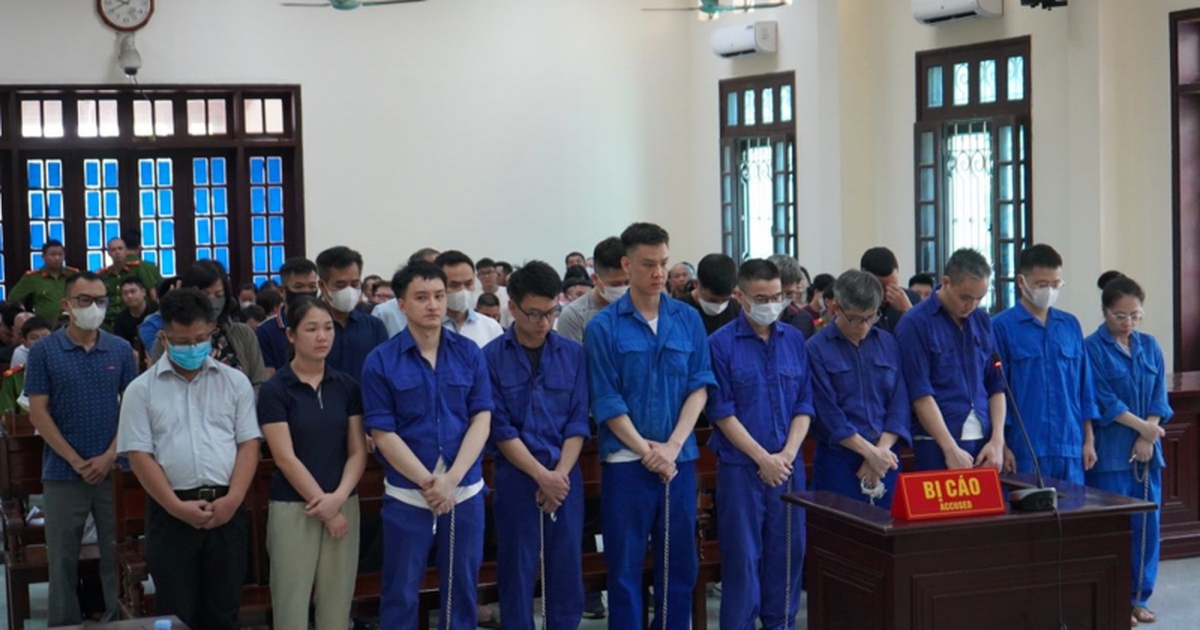 Hoãn phiên xét xử 14 cựu cán bộ Hải quan Hải Phòng