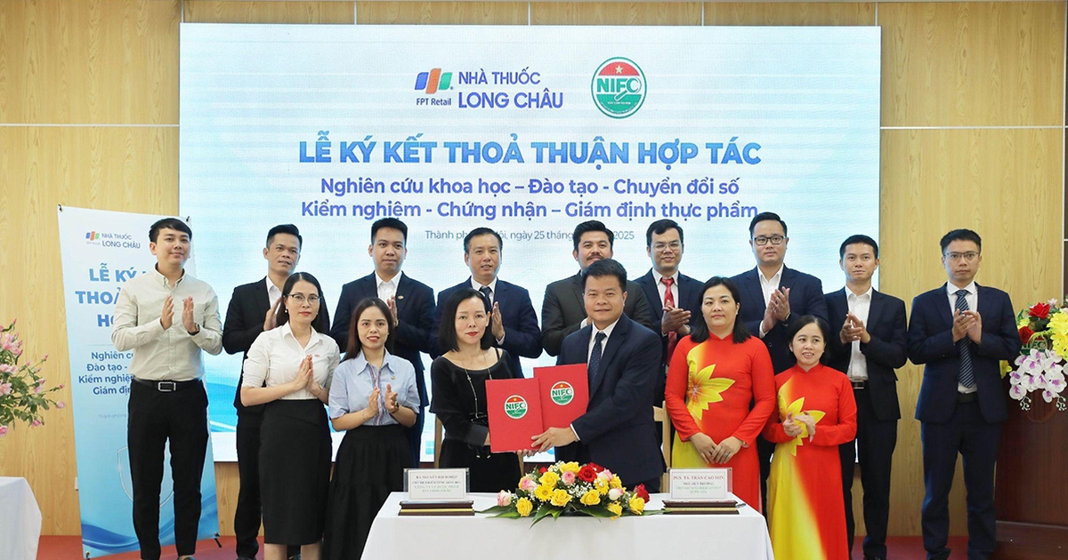 Chủ động tiên phong tiến hành ‘kiểm tra kép vì sức khỏe người dân và khách hàng’