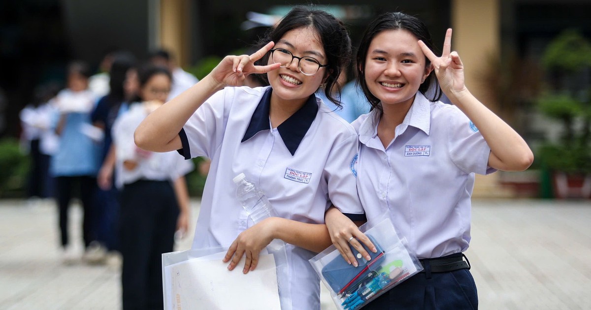 Những trường THPT điểm chuẩn lớp 10 cao nhất TP.HCM: Có trường tăng 4,5 điểm