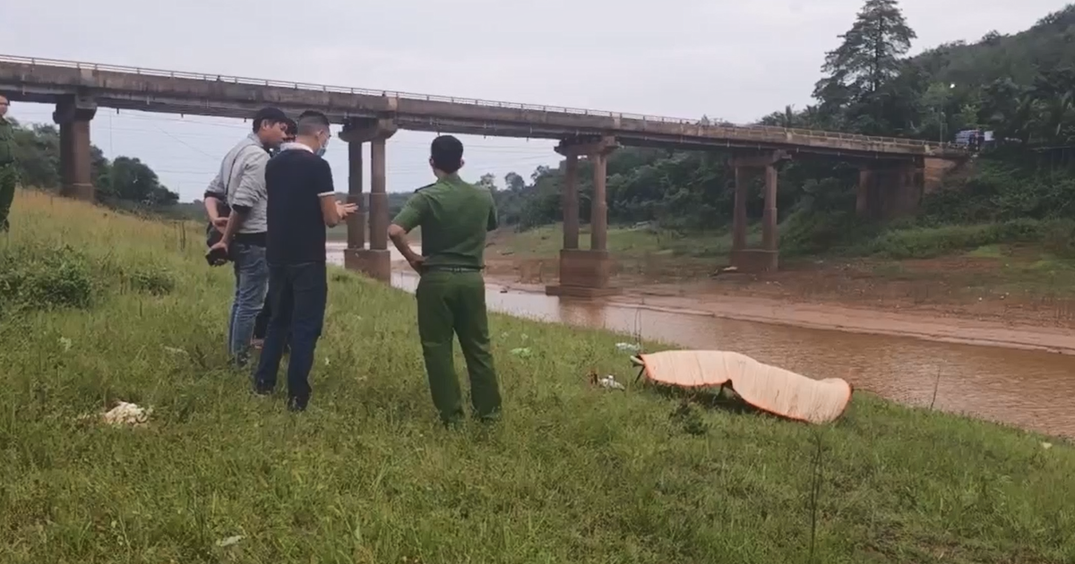 Bình Phước: Phát hiện thi thể bị trói 2 tay vướng vào lưới đánh cá