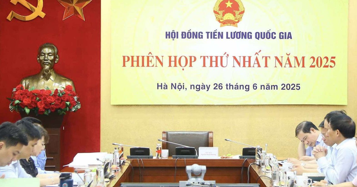 Công đoàn muốn tăng lương sớm trong năm nay