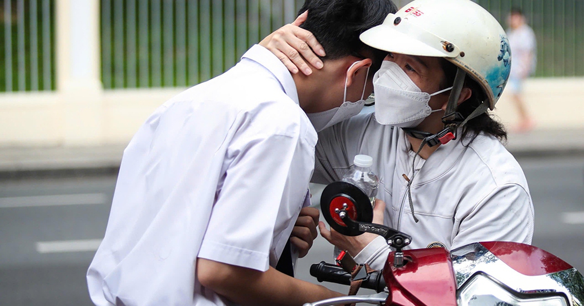 Thi tốt nghiệp THPT 2025: Đề thi một số môn 'quá khó', vì sao?