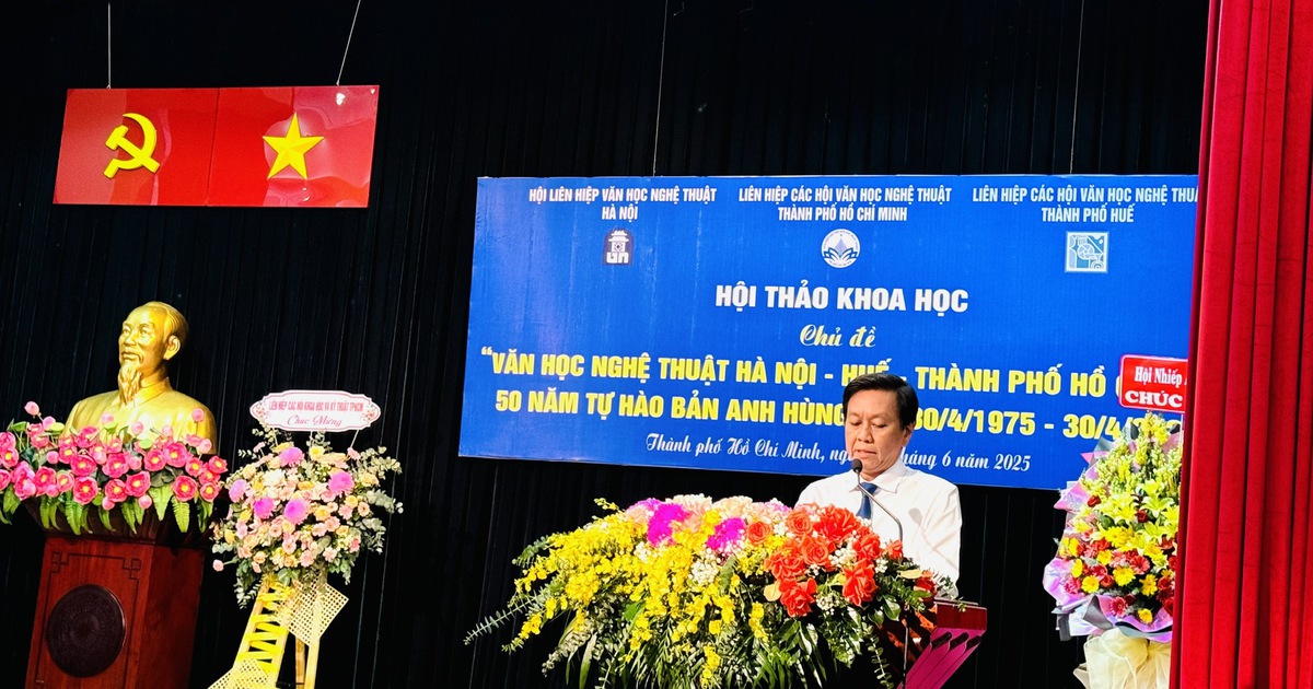 Văn học nghệ thuật Hà Nội - Huế - TP.HCM: 50 năm tự hào